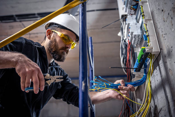 Best Affordable Emergency Electrician  in Jamestown, OH